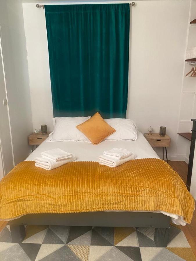 Jolie Appartement A Париж Екстериор снимка